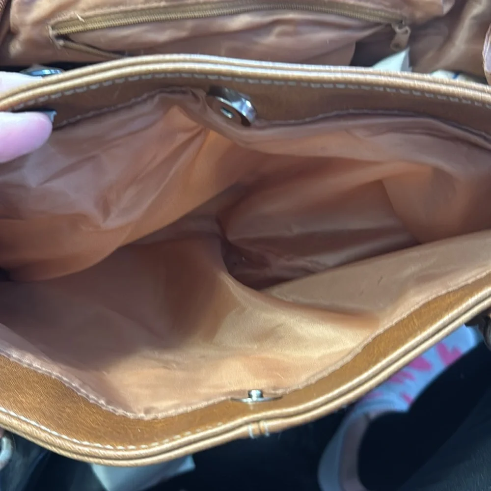 Purse - Picture 3 of 4